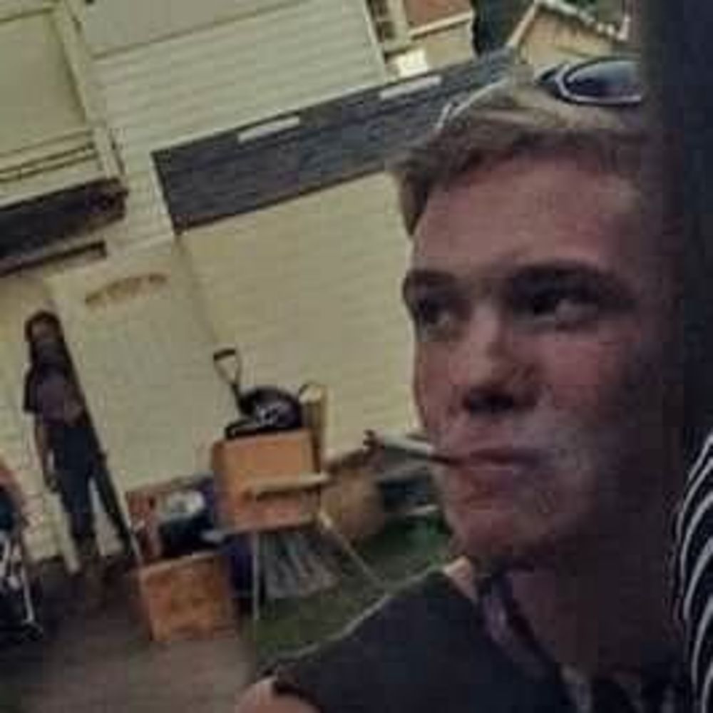 Meet your Posher, Tyler